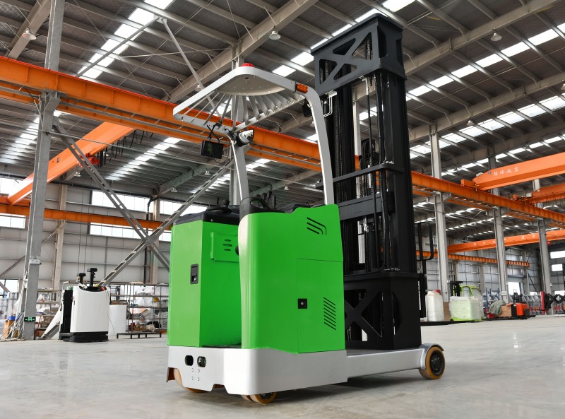 Application of stand on reach truck