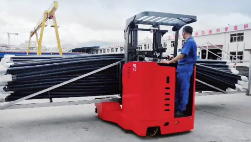 Application of arrow-body electric seated multi-directional forklift 