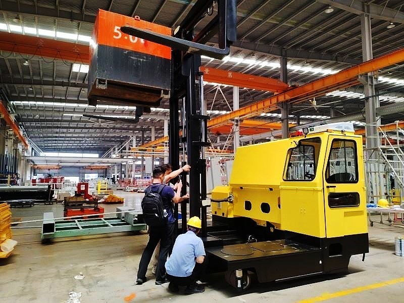 Customized solution for 5-ton electric multi-directional forklift for Korean profile sheet metal customer