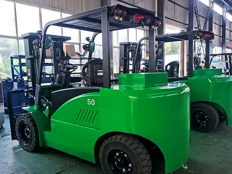 Electric explosion-proof forklift: Expert in safe handling in hazardous environments