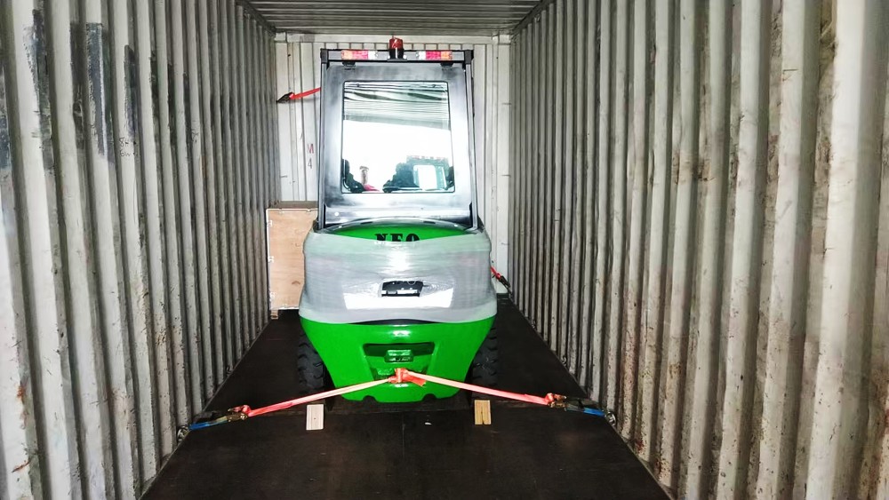 NEOlift Diesel Forklift