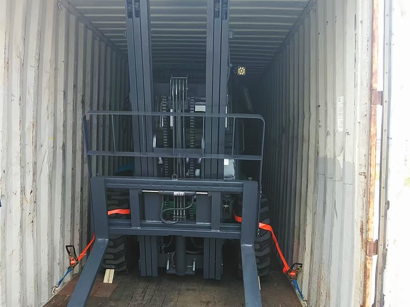 NEOlift Expands European Presence with Major Forklift Shipment to Romania