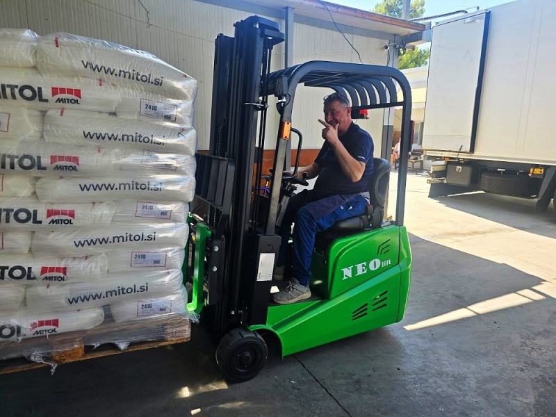 The Ultimate Guide to Forklifts: Types, Uses, and How to Choose the Right One