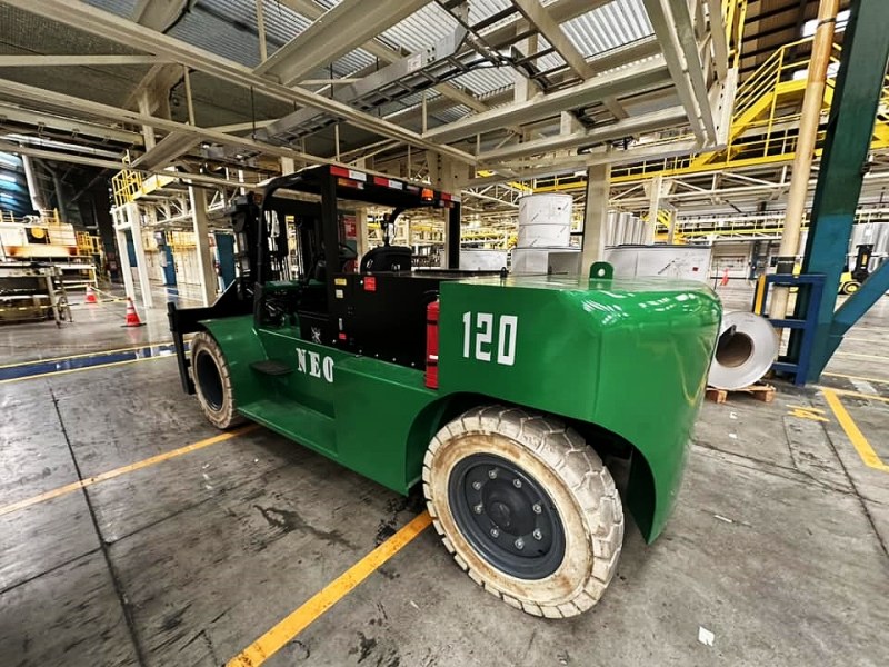 NEO FORKLIFT heavy counterbalance forklift working in steel coil yard